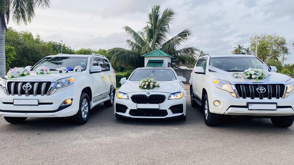 Make Your Wedding Day Memorable with a Luxury Car Rental